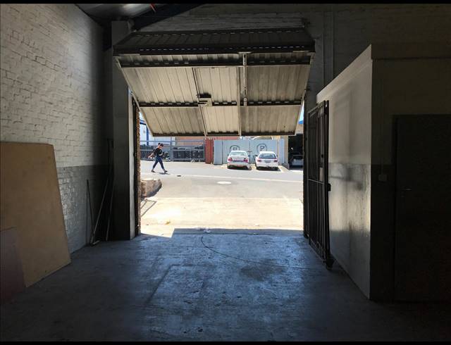 375M² FACTORY TO LET IN PAROW CENTRAL